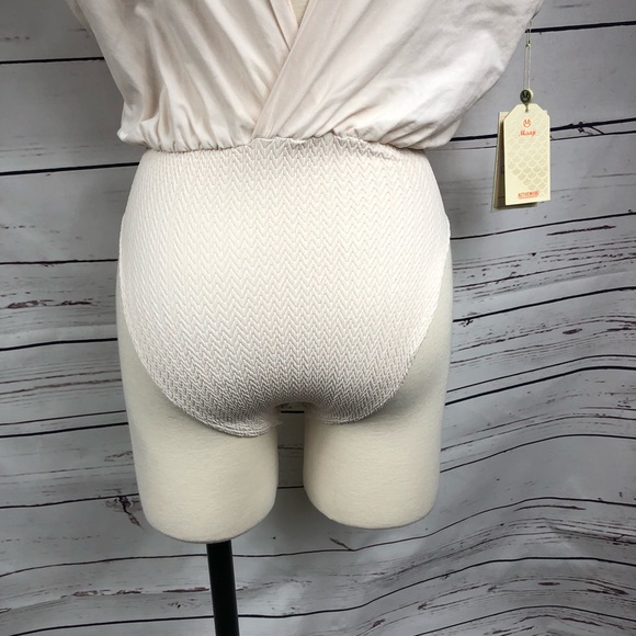 Maaji Light Pink Bodysuit - Picture 7 of 8